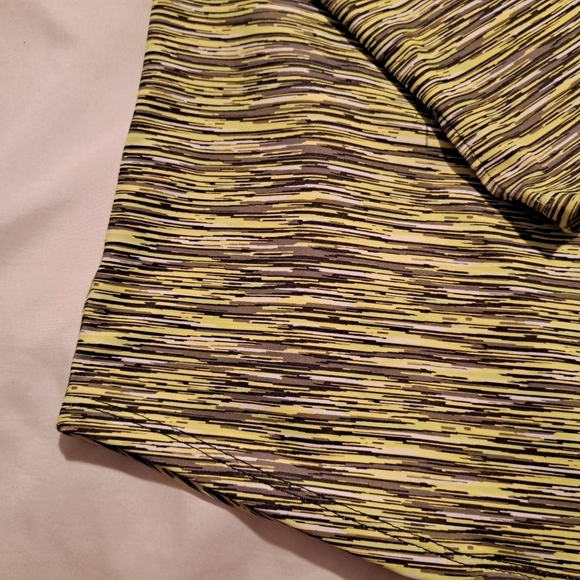 Justice girls top size 20 bright yellow & black new - Picture 2 of 5